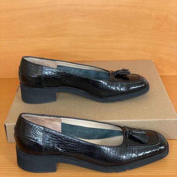 Salvatore Ferregamo - Picture 4 of 6